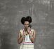 Y'Akoto en acoustique et son nouveau clip