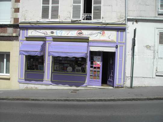 Le Mange Disque à Clermont (Oise) Le Mange Disque à Clermont (Oise)