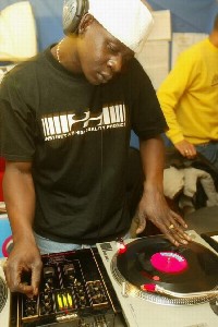 What the Funk #22 - 26 Novembre 2005 - Snowboy & Asko What the Funk #22 - 26 Novembre 2005 - Snowboy & Asko