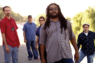 Breakestra - Le groupe le plus funky de la côte ouest des États-unis ! Breakestra - Le groupe le plus funky de la côte ouest des États-unis !