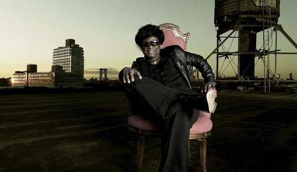 Nouvelle vidéo de Charles Bradley ! Nouvelle vidéo de Charles Bradley !