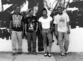 Robert Glasper Experiment - Premiers extraits du nouvel LP Black Radio ! Robert Glasper Experiment - Premiers extraits du nouvel LP Black Radio !