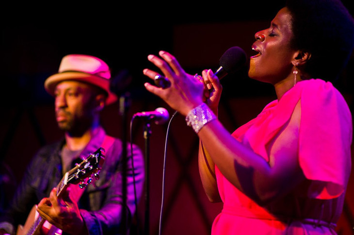 Vidéos de Binky Griptite (Dap-Kings) avec Inyang Bassey Vidéos de Binky Griptite (Dap-Kings) avec Inyang Bassey