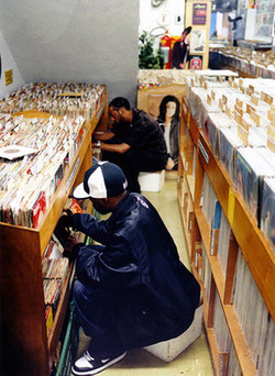 La vente d'un stock de disques de J Dilla reportée