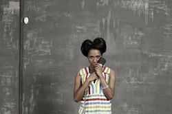 Y'Akoto en acoustique et son nouveau clip Y'Akoto en acoustique et son nouveau clip