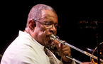 Fred Wesley, Pee Wee Ellis, Maceo Parker, Jazz à La Vilette 10 septemre 2011 Fred Wesley, Pee Wee Ellis, Maceo Parker, Jazz à La Vilette 10 septemre 2011