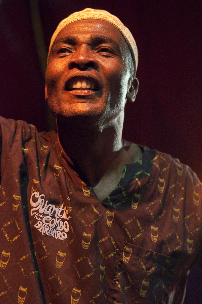 Quantic y su combo barbaro feat alice russel cabaret sauvage 100717 Quantic y su combo barbaro feat alice russel cabaret sauvage 100717