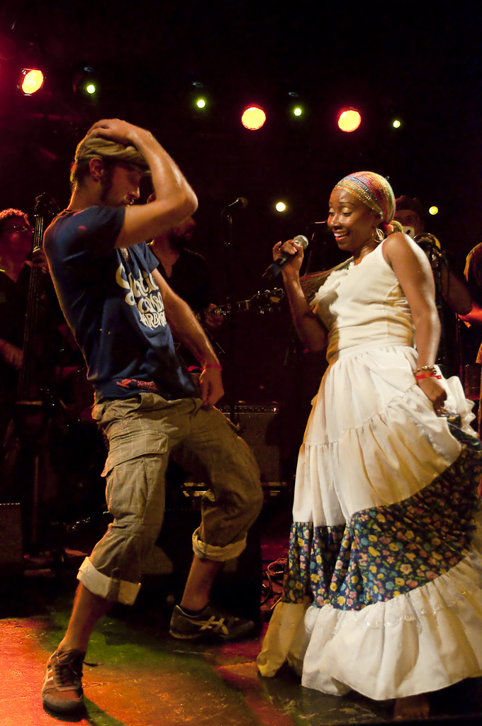 Quantic y su combo barbaro feat alice russel cabaret sauvage 100717 Quantic y su combo barbaro feat alice russel cabaret sauvage 100717