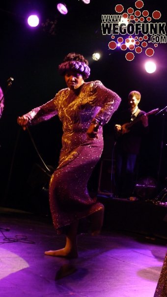 Naomi Shelton & The Gospel Queens à l'EMB Sannois le 4 décembre 2009 Naomi Shelton & The Gospel Queens à l'EMB Sannois le 4 décembre 2009